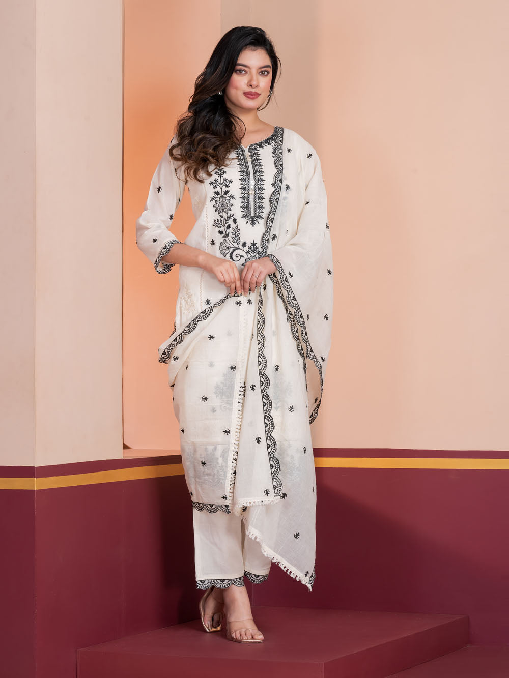 MALKORA SIGNATURE COTTON MULMUL STRAIGHT SUIT-IVORY WITH BLACK THREAD WORK
