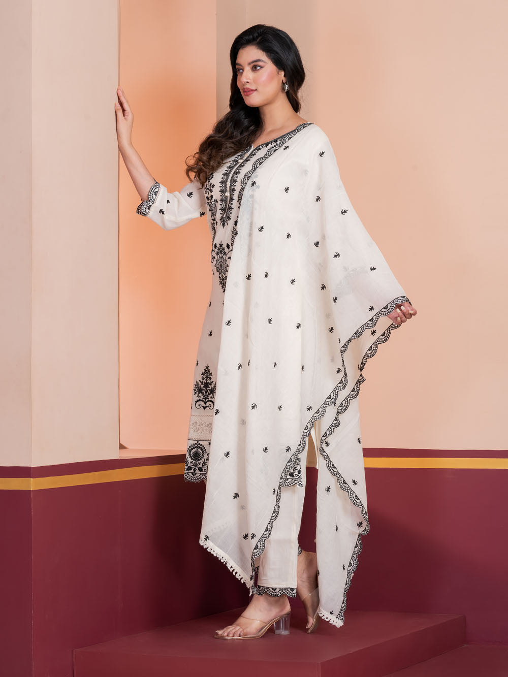MALKORA SIGNATURE COTTON MULMUL STRAIGHT SUIT-IVORY WITH BLACK THREAD WORK