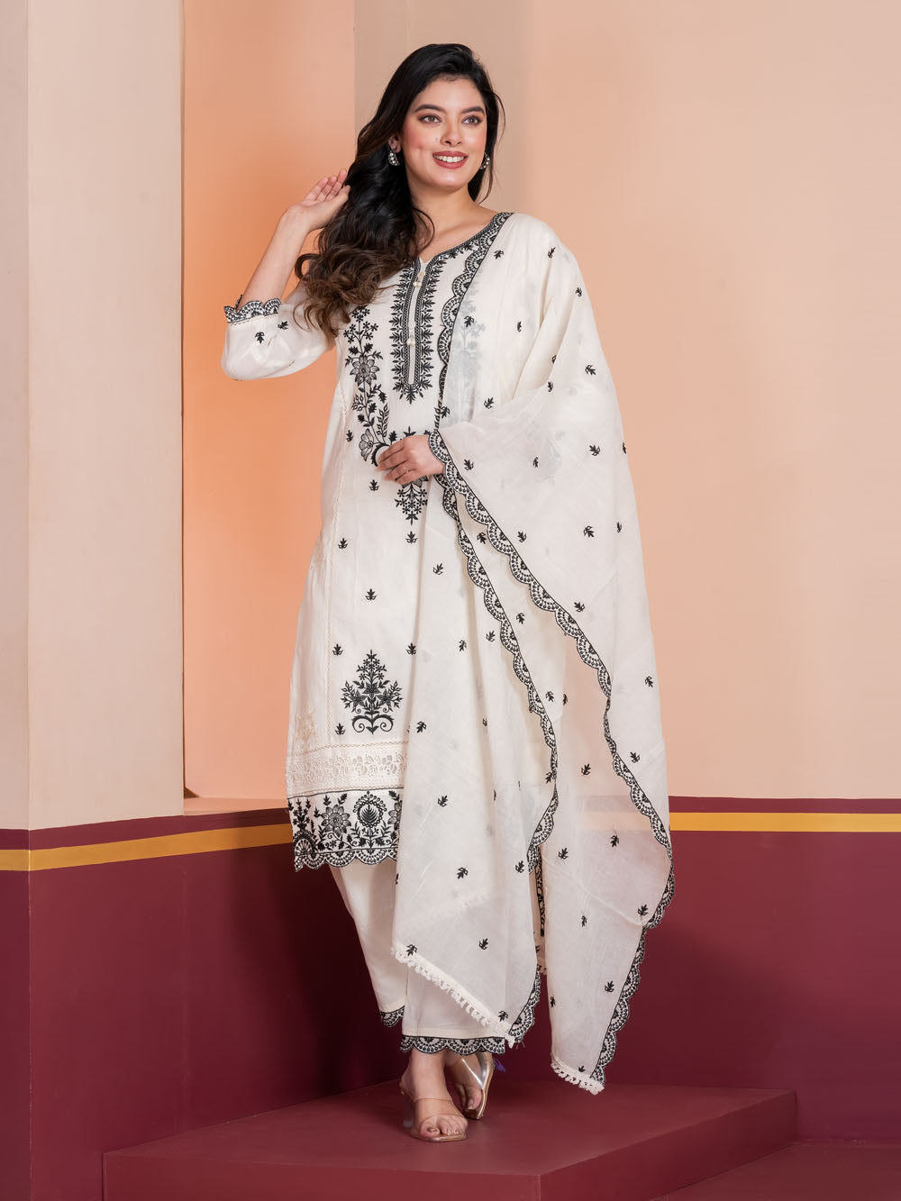 MALKORA SIGNATURE COTTON MULMUL STRAIGHT SUIT-IVORY WITH BLACK THREAD WORK