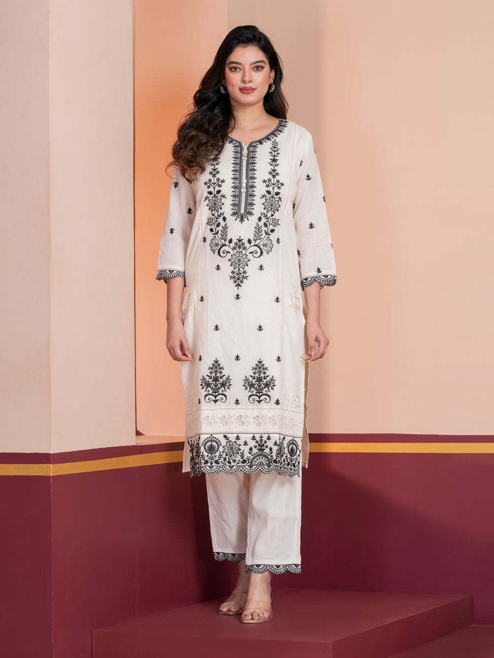 MALKORA SIGNATURE COTTON MULMUL STRAIGHT SUIT-IVORY WITH BLACK THREAD WORK