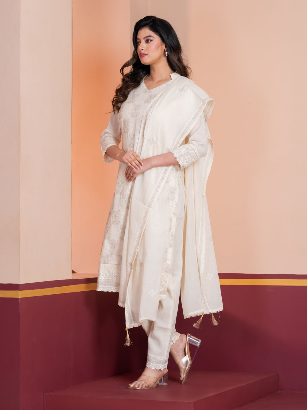MALKORA IVORY ZARI ÉLAN EMBROIDERED ENSEMB